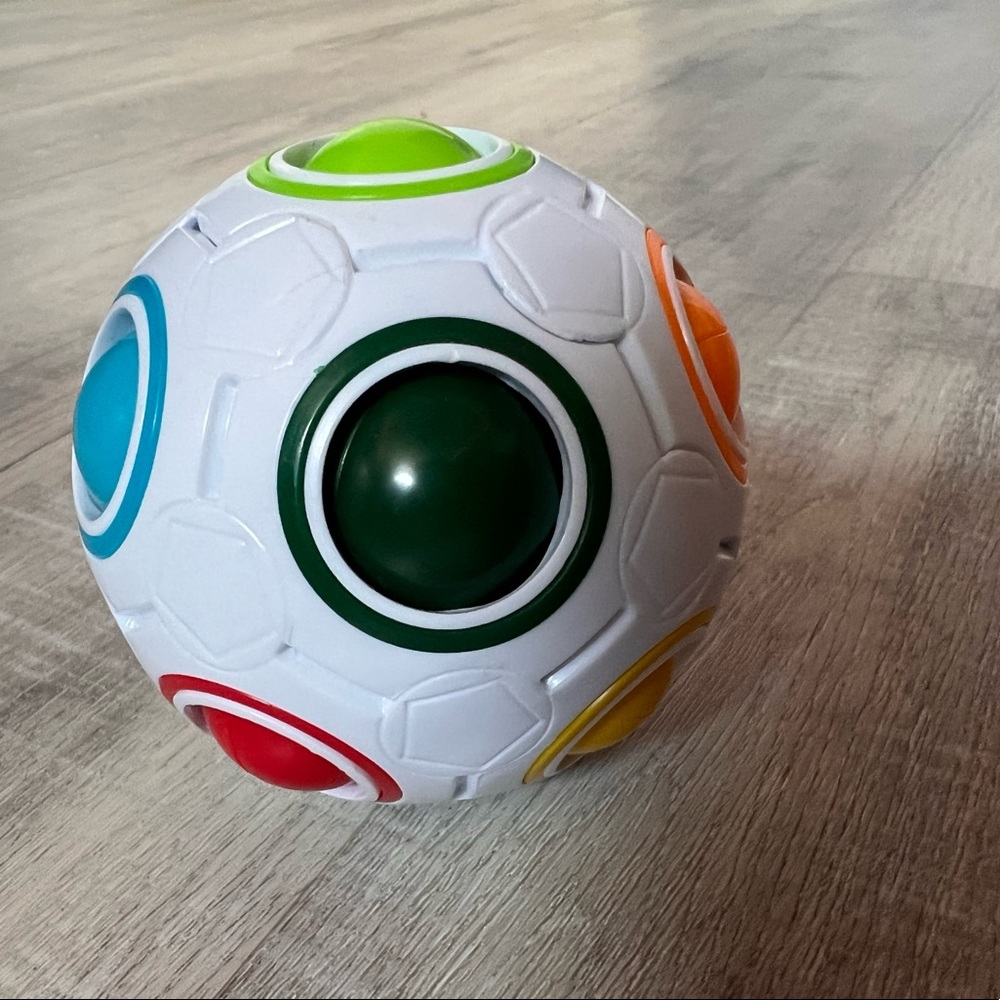 Puzzle ball